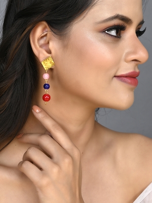 Gold earrings 2