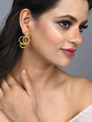Gold earrings 2