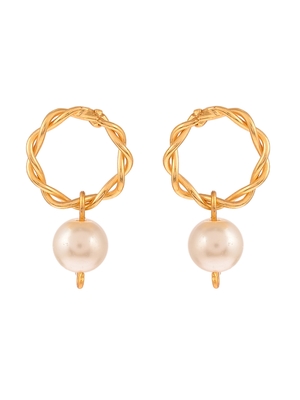 Gold earrings 3