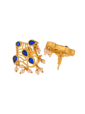 Gold earrings 3