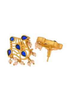 Gold earrings