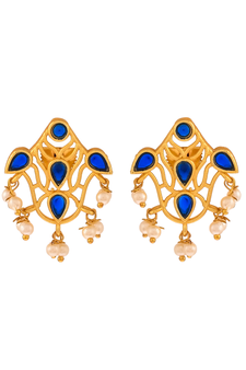 Gold earrings
