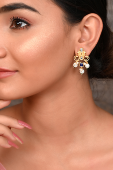 Gold earrings