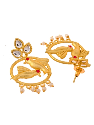 Gold earrings 4
