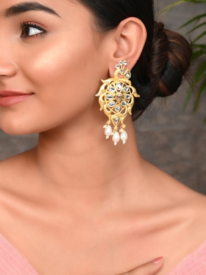 Gold earrings 2