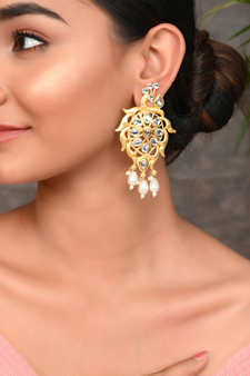 Gold earrings