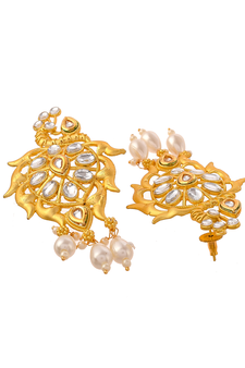 Gold earrings