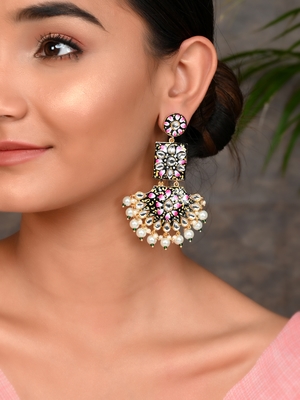 Gold earrings 2