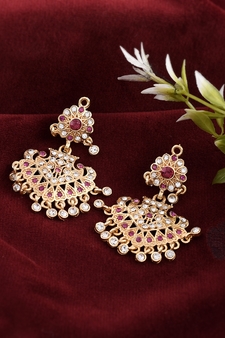 Gold earrings