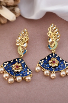 Gold earrings