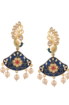 Gold earrings