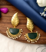 Gold earrings