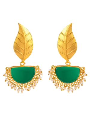 Gold earrings 3