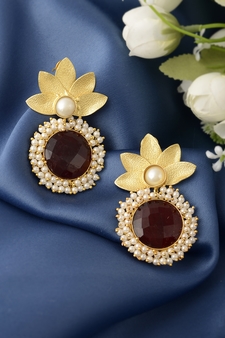 Gold earrings