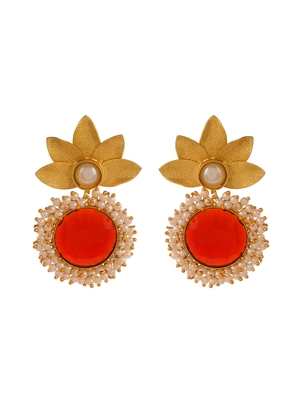Gold earrings 3