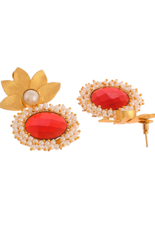 Gold earrings
