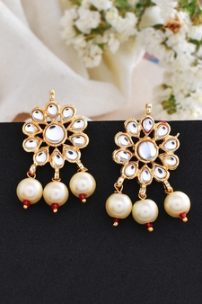 Gold earrings