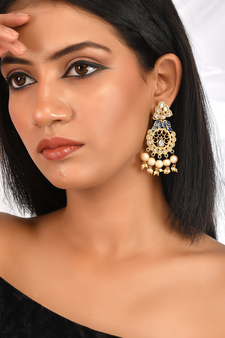Gold earrings
