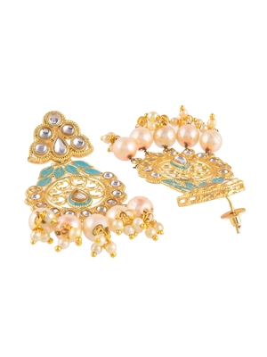 Gold earrings 4