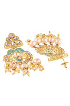 Gold earrings