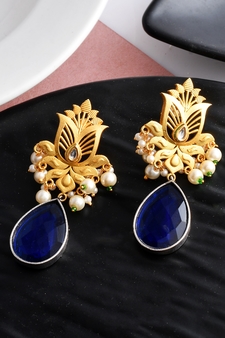 Gold earrings