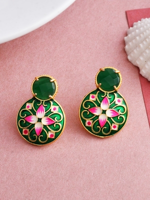 Gold earrings 1