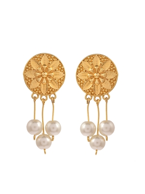 Gold earrings 3