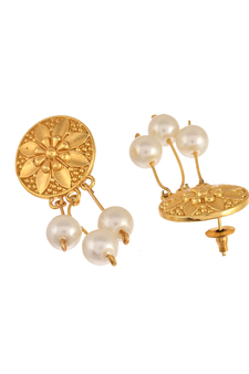 Gold earrings