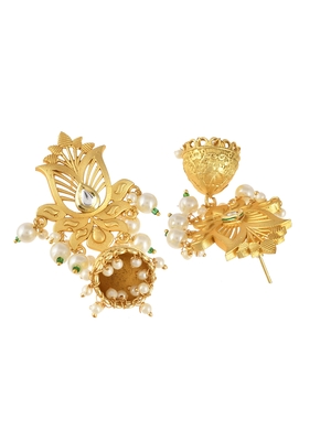 Gold earrings 2