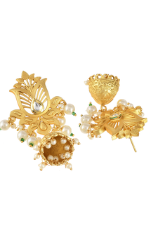 Gold earrings