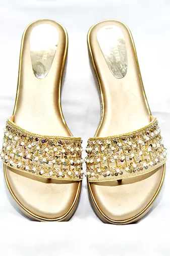 Amorr Gold Heels