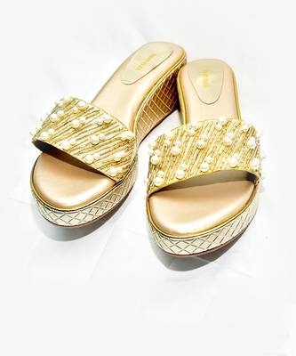 Stink Gold Heels 3