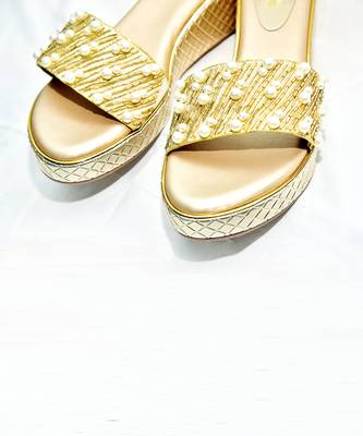 Stink Gold Heels 4