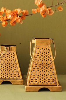 Trinity Craft Iron Antique Painted Minnar Tea Light Lantern Set Of 2 | Table Decor | Wall Decor | Table Home Showpiece