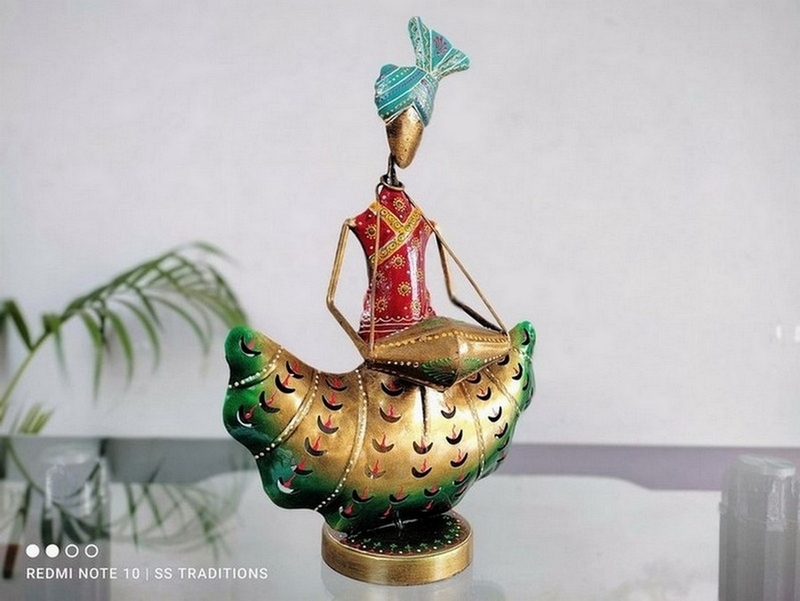 Trinity Craft Iron Multicolour Couple Musician T-Light Holder | Table Decor | Wall Decor |Table showpiece Home Showpiece