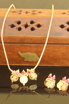 Gold plated coin necklace