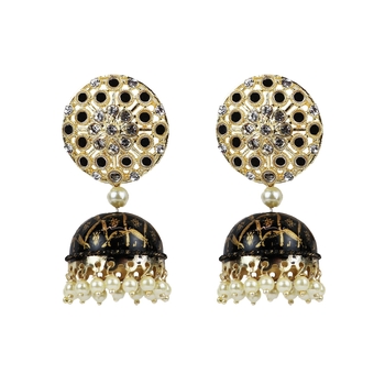 Chandbali Drop Earrings For Women And Girls Featuring Kundan Pearls And A Gold-Plated Finish 1