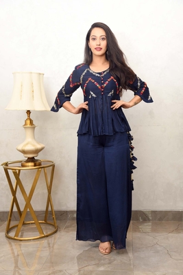 URVI EMBROIDERED CO-ORD SET 1