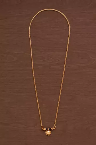Gold agate mangalsutra