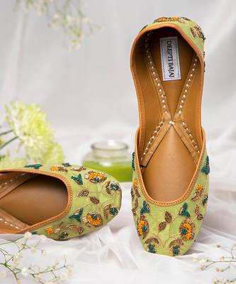 Olive Spring Knot Jutti 5