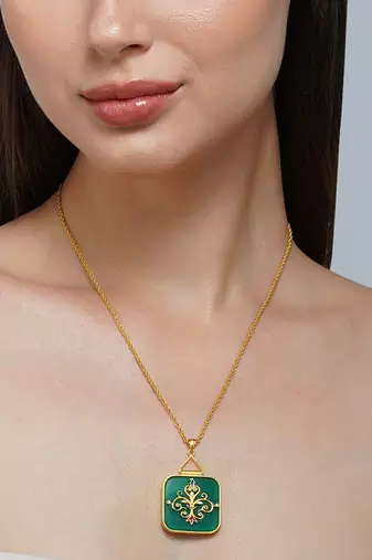 Zariin Gold Dipped Dream of the Past Green Onyx Pendant Necklace