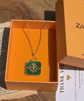 Zariin Gold Dipped Dream of the Past Green Onyx Pendant Necklace 3