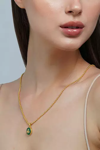 Zariin Gold Dipped In Her Footsteps Green Onyx Pendant Necklace