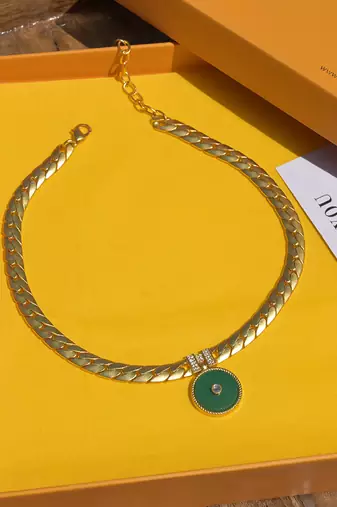 Zariin Gold Dipped Modern Begum Green Onyx Link Pendant Necklace