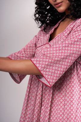 Pink Premium Cotton Printed Kurta With Cotton Bottom 4