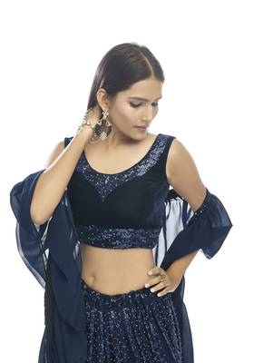 Navy-blue embroidered velvet semi stitched lehenga 4