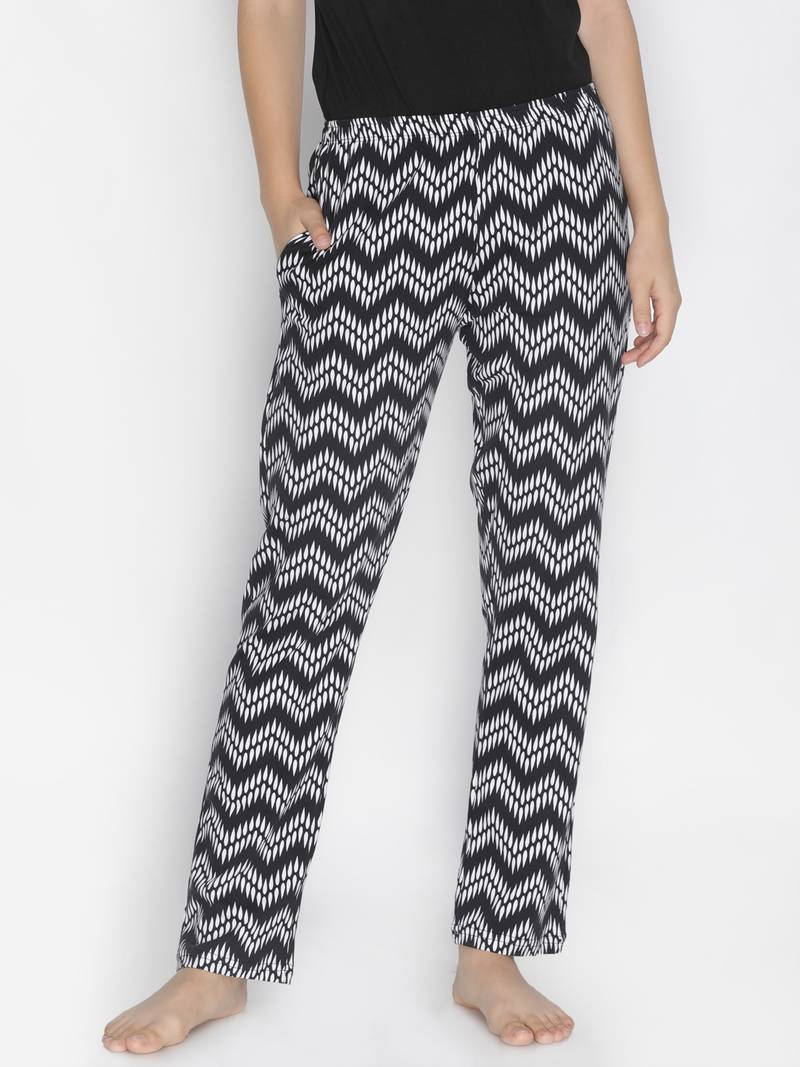 Lyra Black Cotton Printed Pyjamas For Women