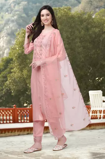 Trendmalls Light Pink Cotton Embroidered Salwar Suit