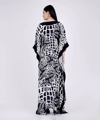 Black And White Baroque Full Length Kaftan 4