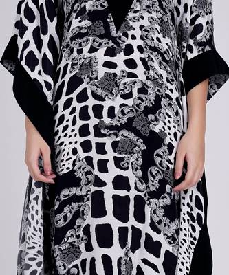 Black And White Baroque Full Length Kaftan 5